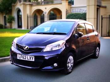 Used Toyota Yaris 2013 for sale - 73481942: Photo