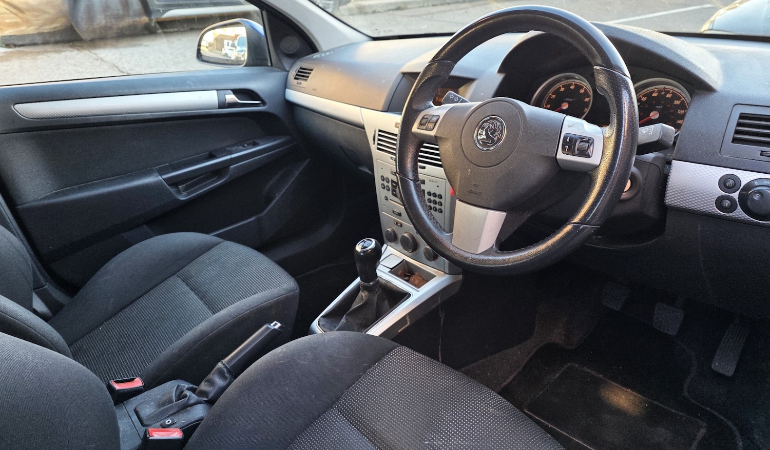 Used Vauxhall Astra 2010 for sale - 76656943: Photo 11