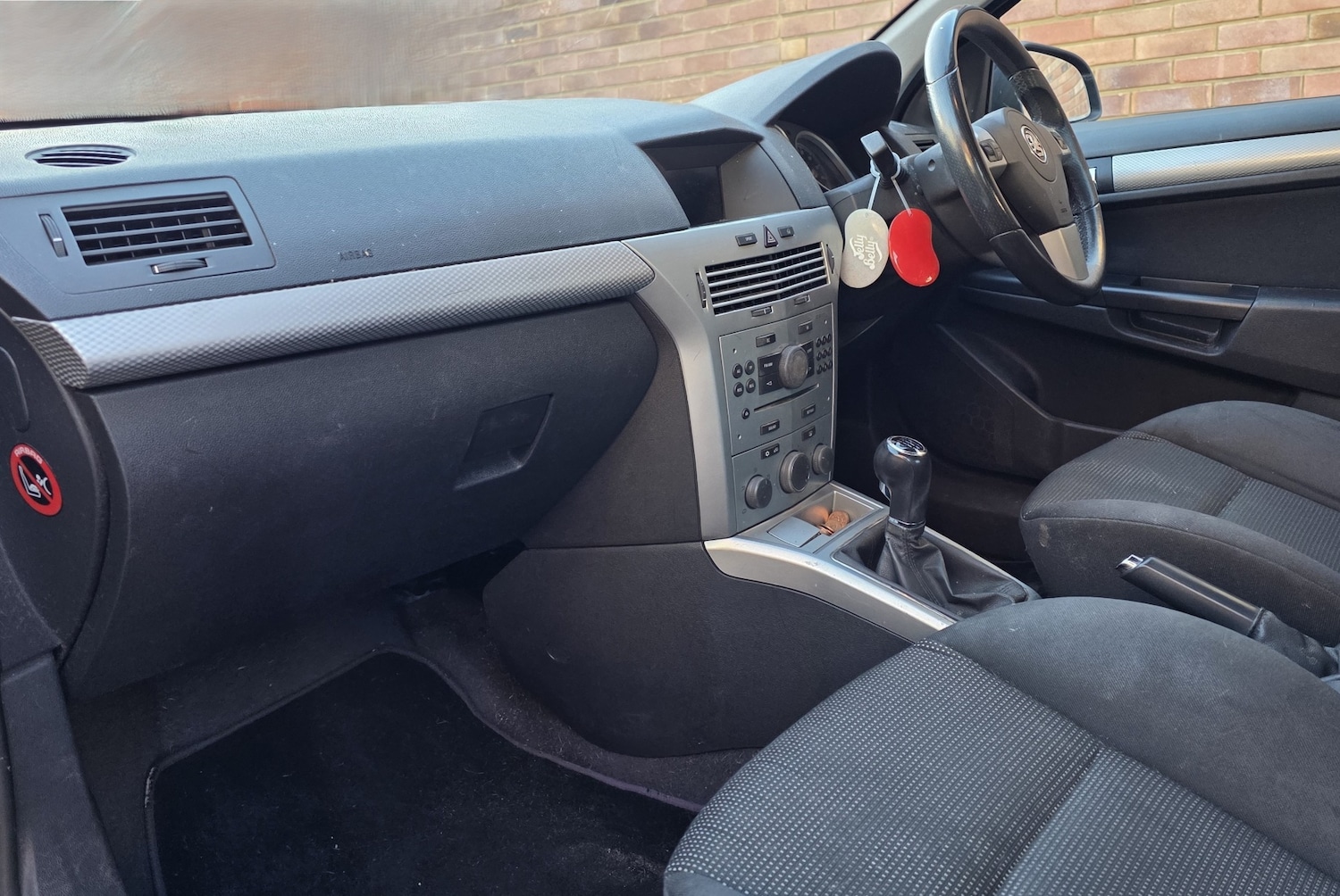 Used Vauxhall Astra 2010 for sale - 76656943: Photo 29