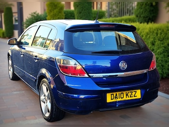 Used Vauxhall Astra 2010 for sale - 76656943: Photo