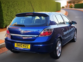 Used Vauxhall Astra 2010 for sale - 76656943: Photo