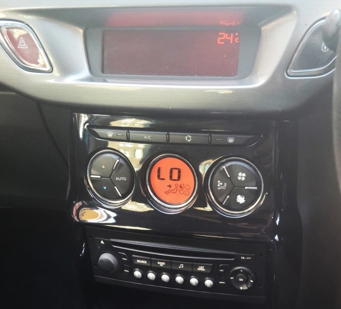 Used Citroen C3 2010 for sale - 76643817: Photo 19