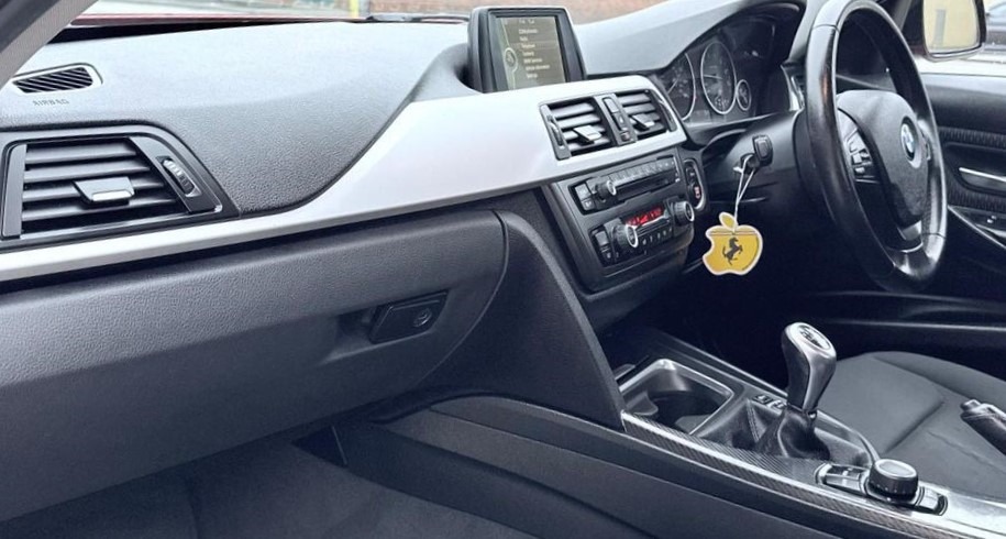 Used BMW 3 Series 2012 for sale - 76445114: Photo 45