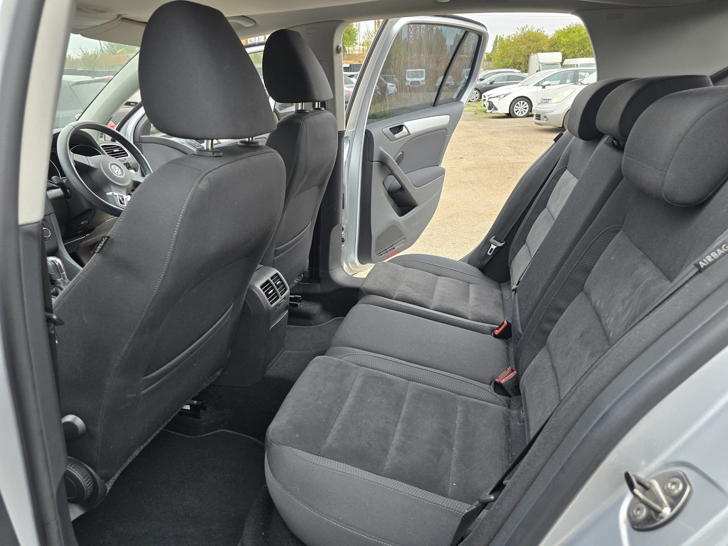 Used Volkswagen Golf 2012 for sale - 76268815: Photo 19