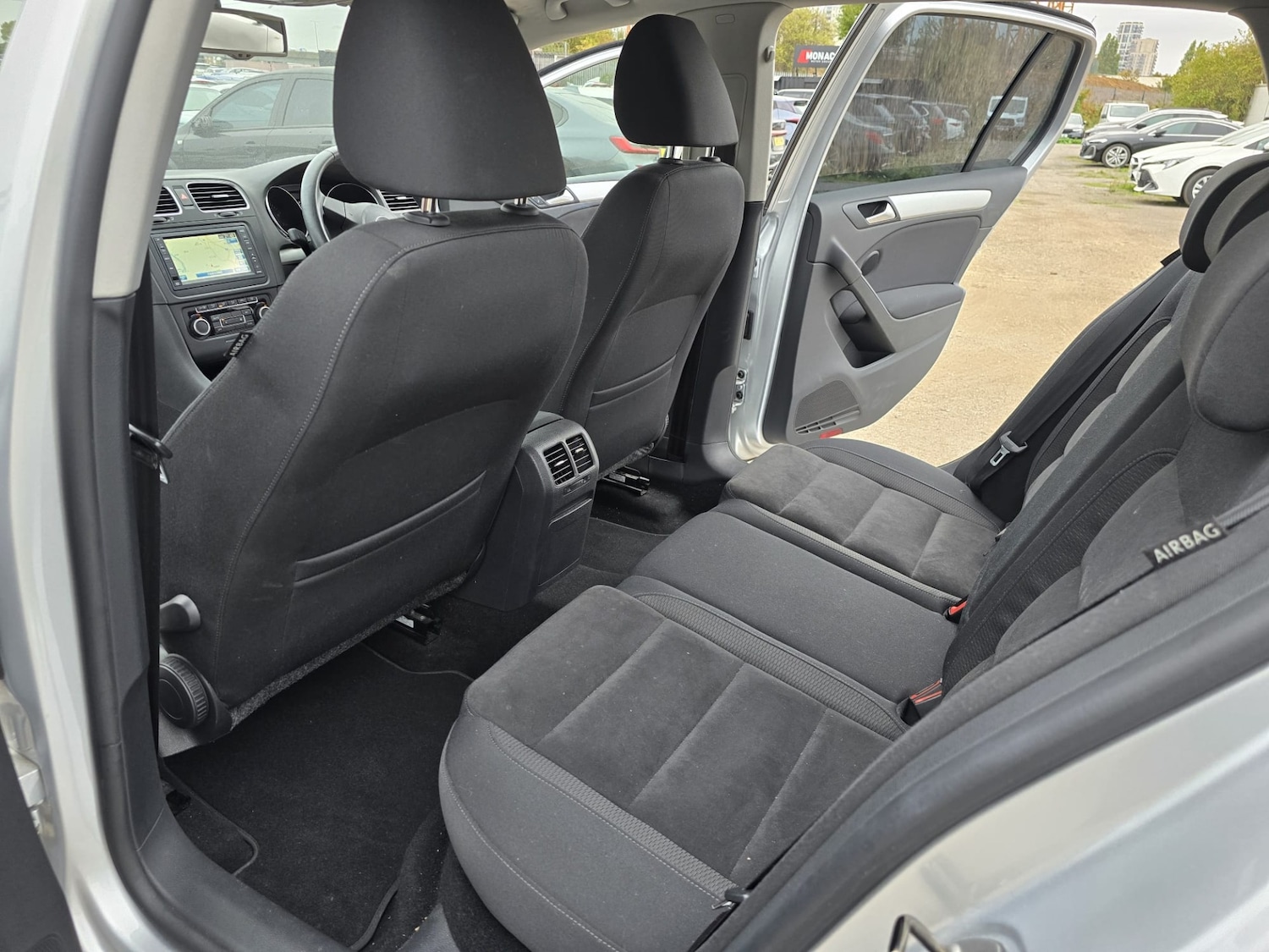 Used Volkswagen Golf 2012 for sale - 76268815: Photo 20