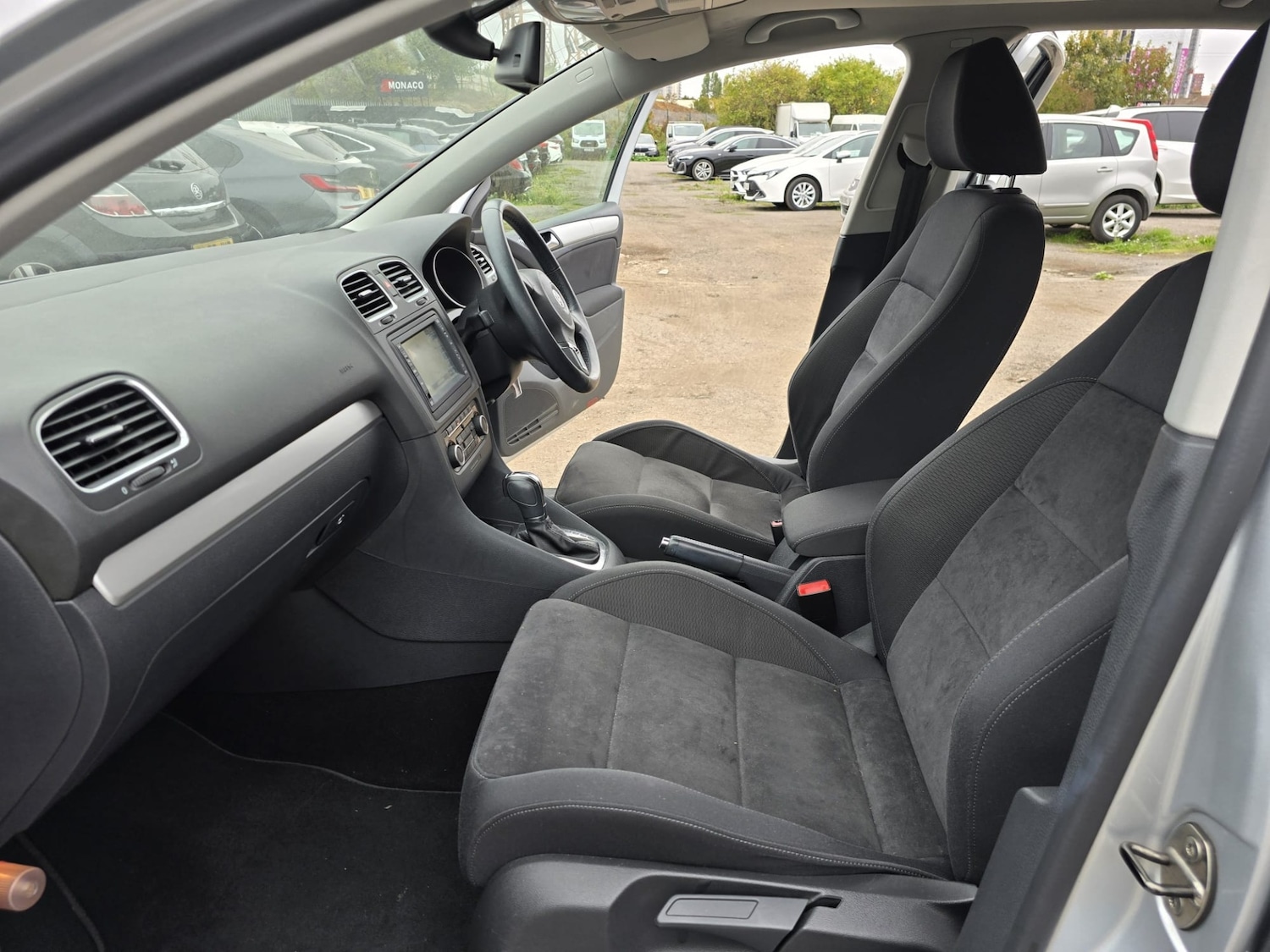 Used Volkswagen Golf 2012 for sale - 76268815: Photo 21