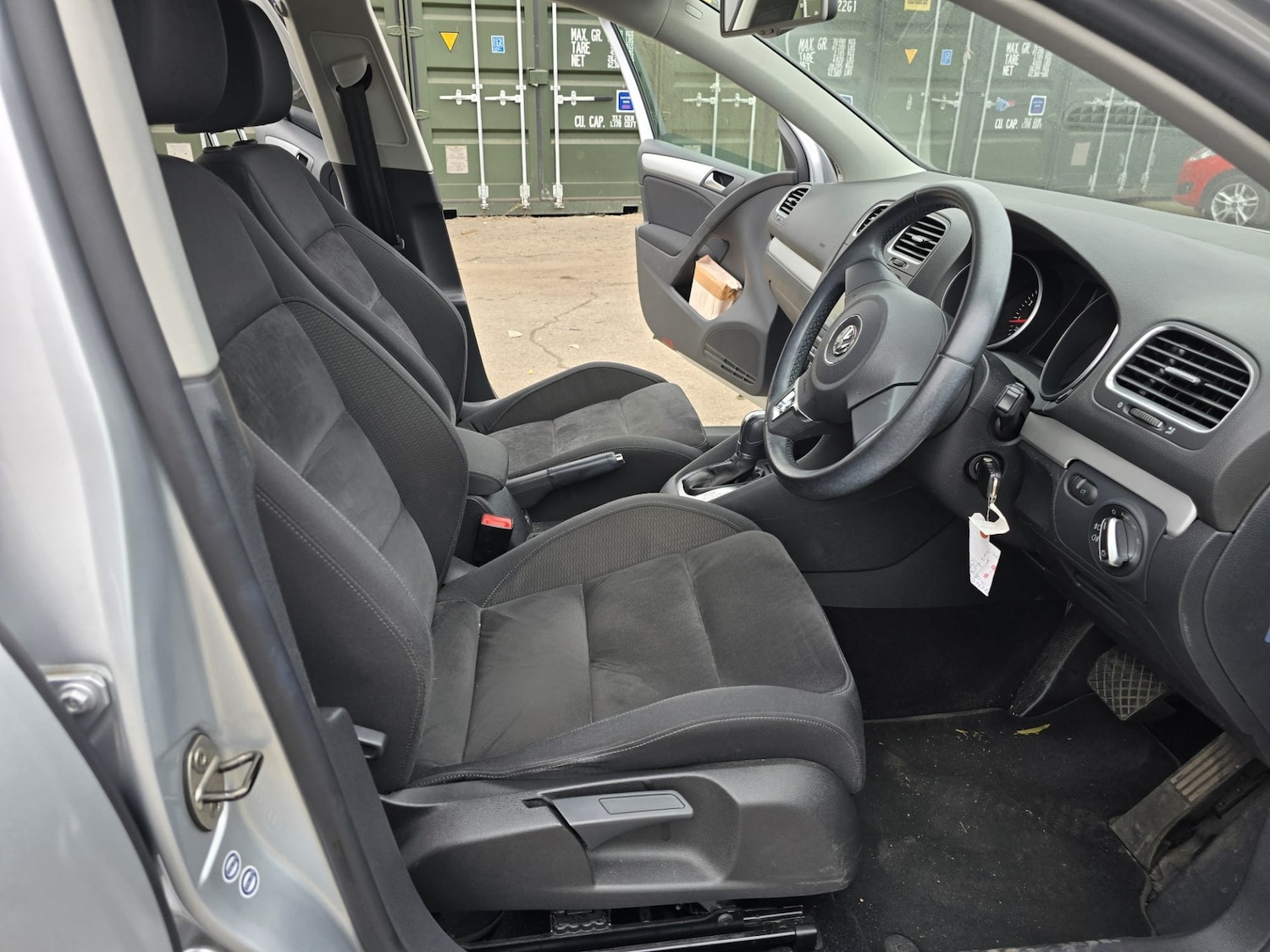 Used Volkswagen Golf 2012 for sale - 76268815: Photo 32