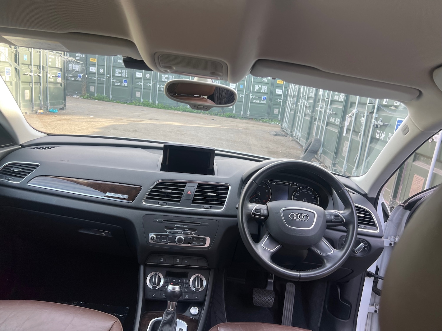 Used Audi Q3 2014 for sale - 76082933: Photo 12