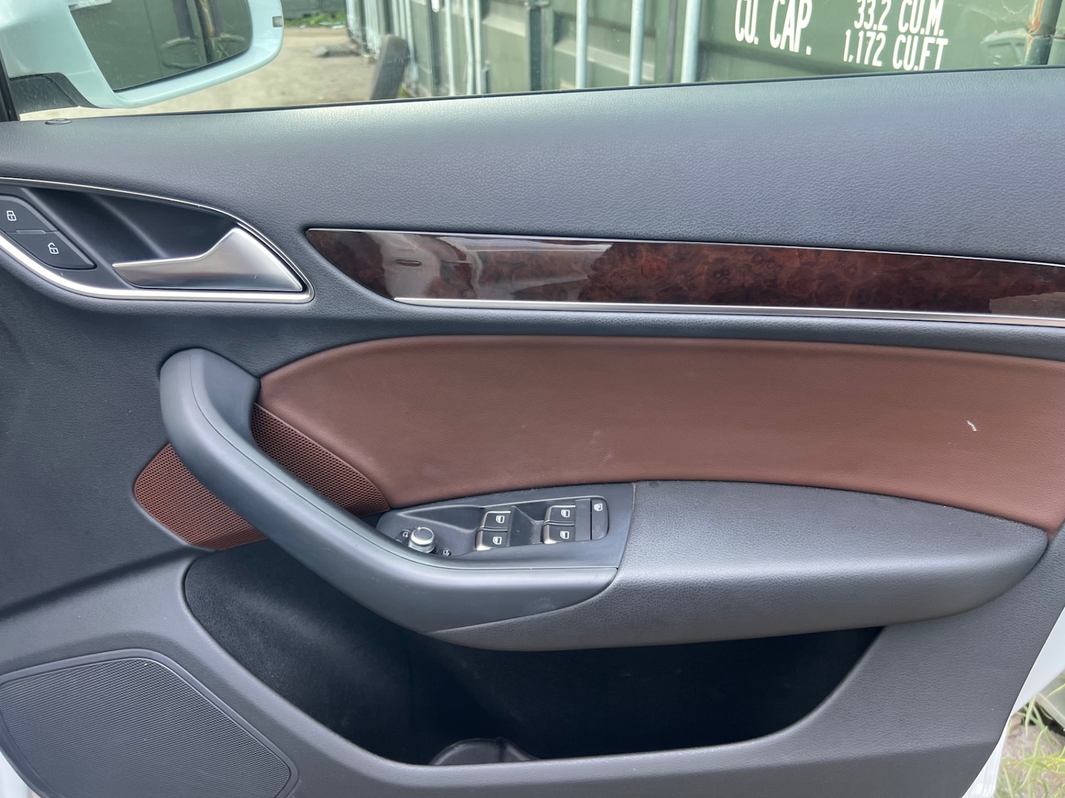 Used Audi Q3 2014 for sale - 76082933: Photo 14