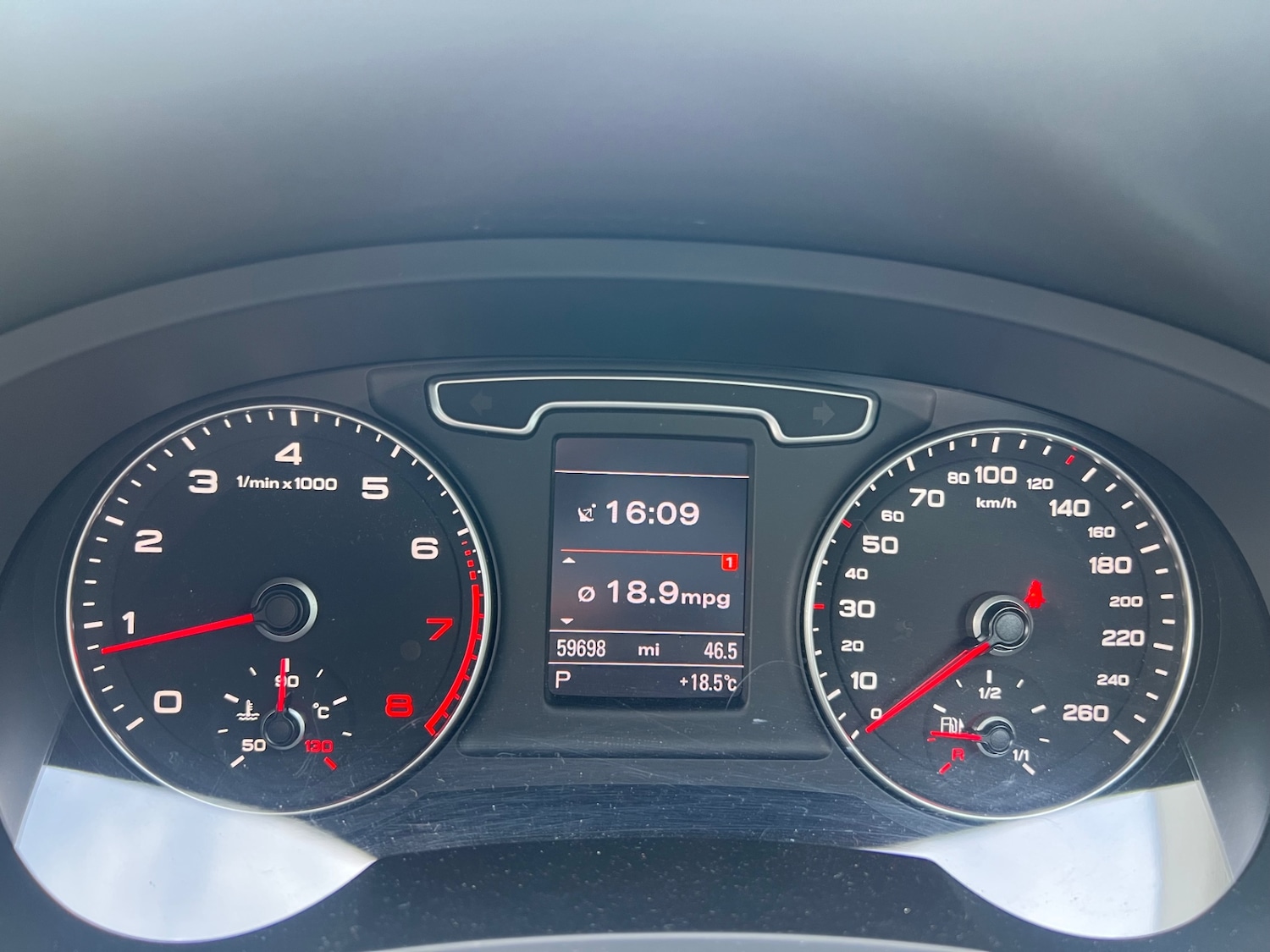 Used Audi Q3 2014 for sale - 76082933: Photo 17