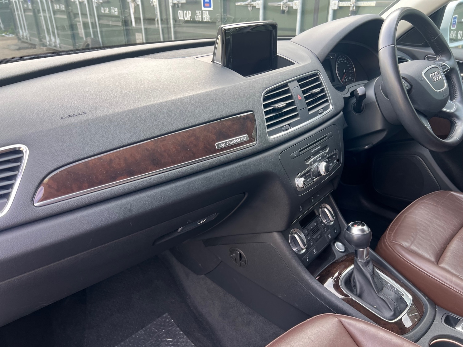 Used Audi Q3 2014 for sale - 76082933: Photo 19