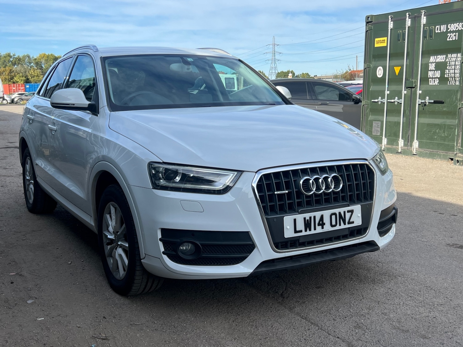 Used Audi Q3 2014 for sale - 76082933: Photo 2