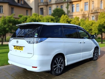 Used Toyota Estima 2013 for sale - 75613835: Photo