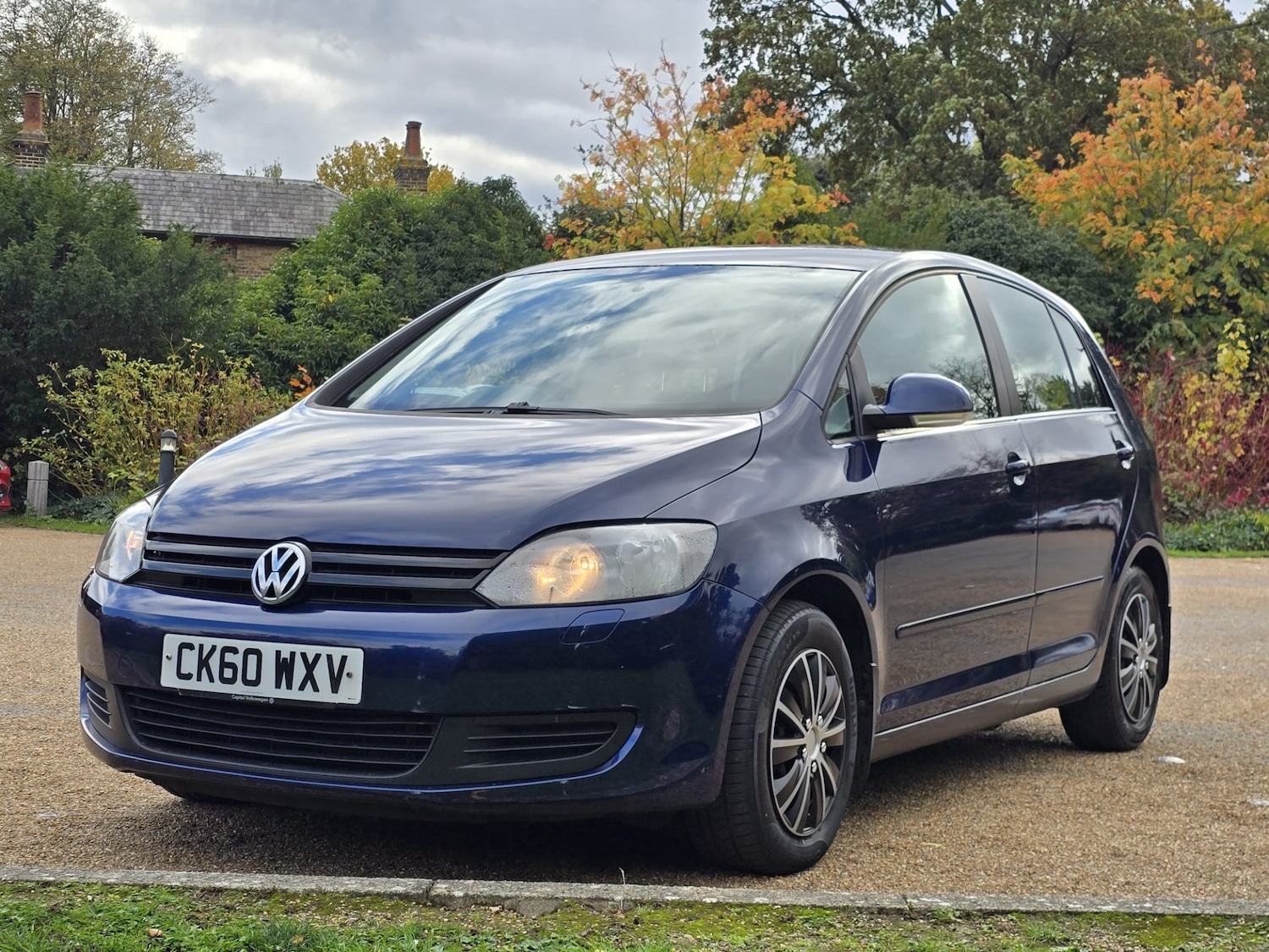 Used Volkswagen Golf Plus 2010 for sale - 76299330: Photo 1