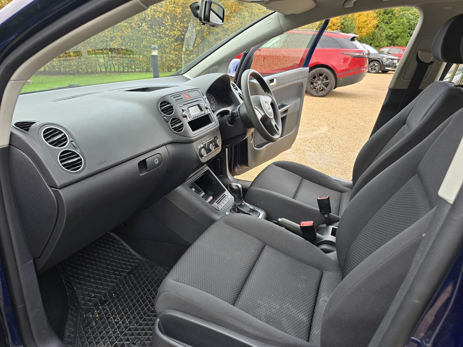 Used Volkswagen Golf Plus 2010 for sale - 76299330: Photo 29