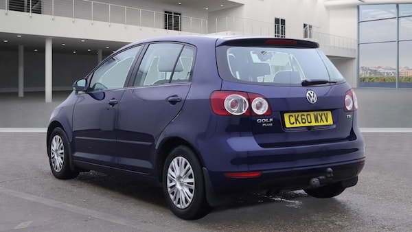 Used Volkswagen Golf Plus 2010 for sale - 76299330: Photo 2
