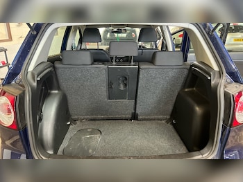 Used Volkswagen Golf Plus 2010 for sale - 76299330: Photo 4