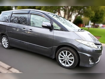 Used Toyota Estima 2012 for sale - 75613964: Photo