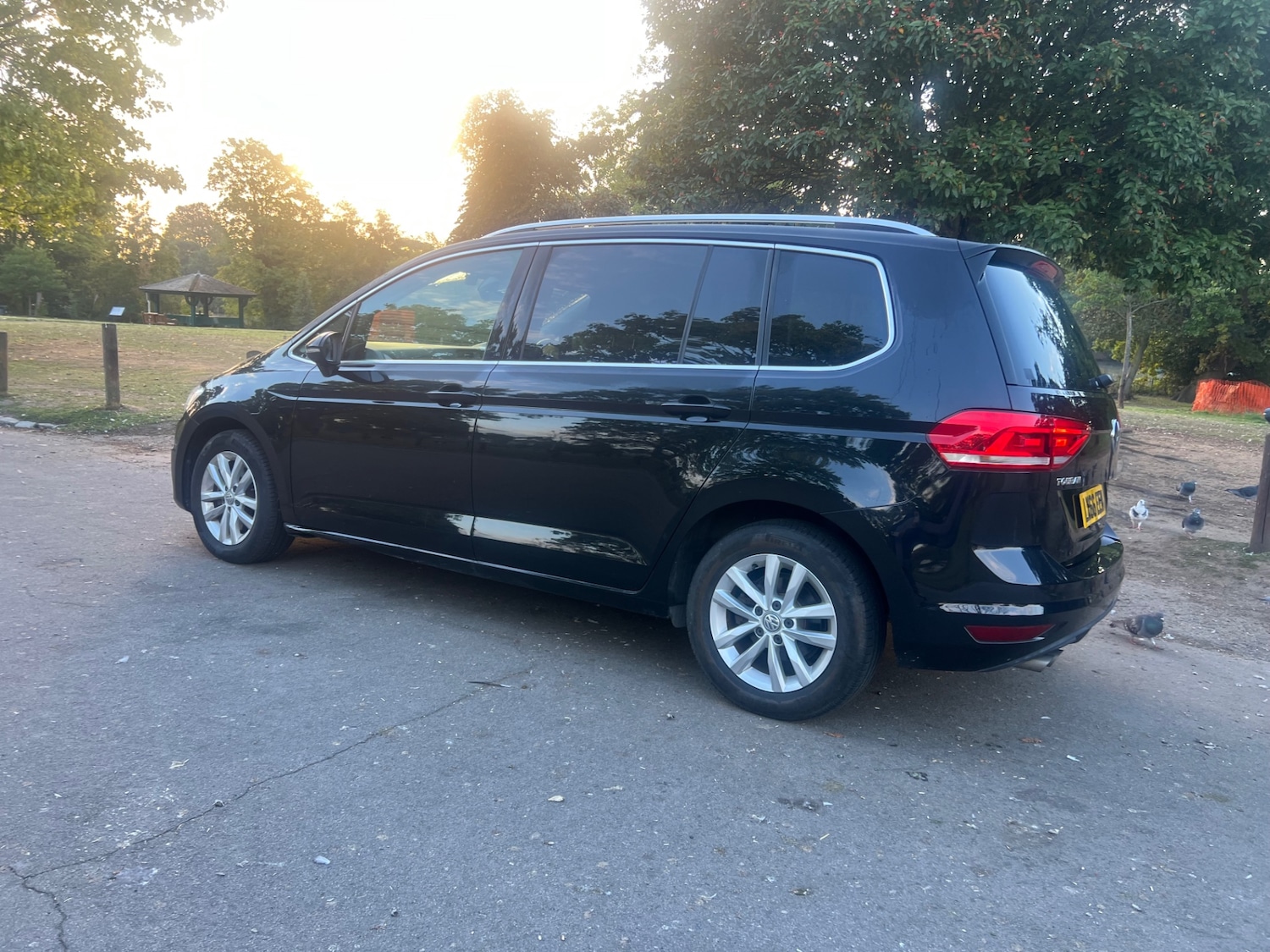 Used Volkswagen Touran 2017 for sale - 76120425: Photo 11