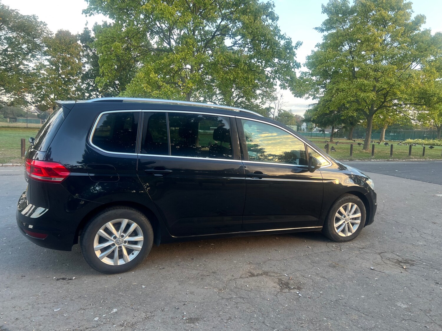 Used Volkswagen Touran 2017 for sale - 76120425: Photo 14