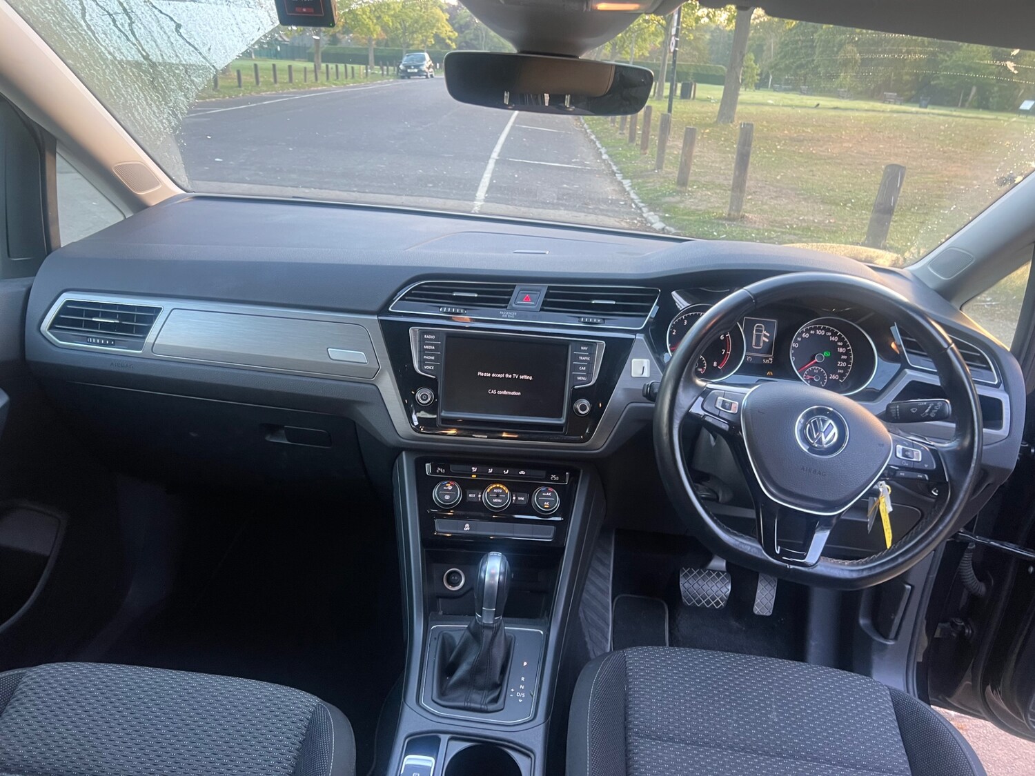 Used Volkswagen Touran 2017 for sale - 76120425: Photo 27