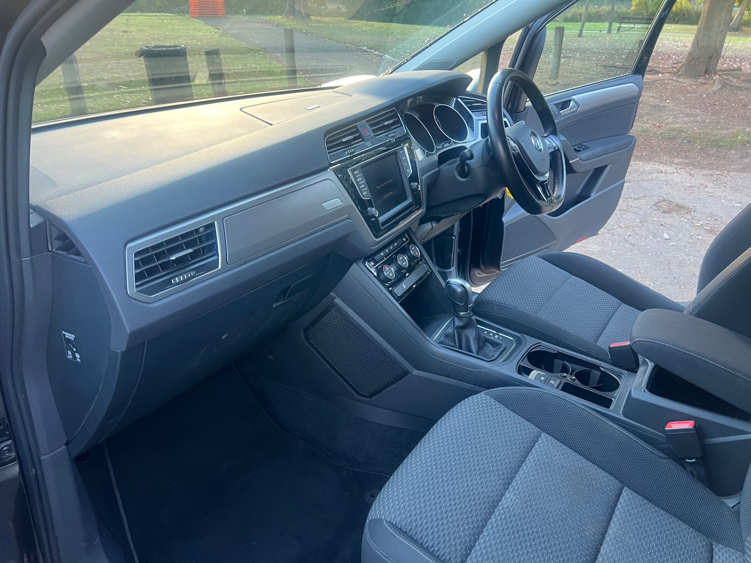 Used Volkswagen Touran 2017 for sale - 76120425: Photo 29