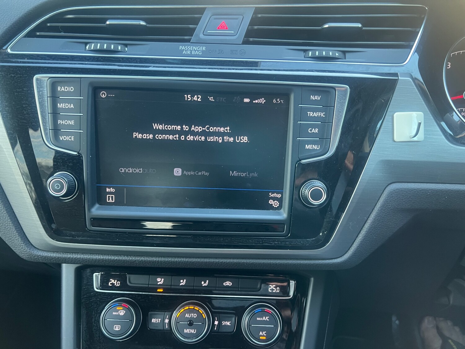 Used Volkswagen Touran 2017 for sale - 76120425: Photo 30