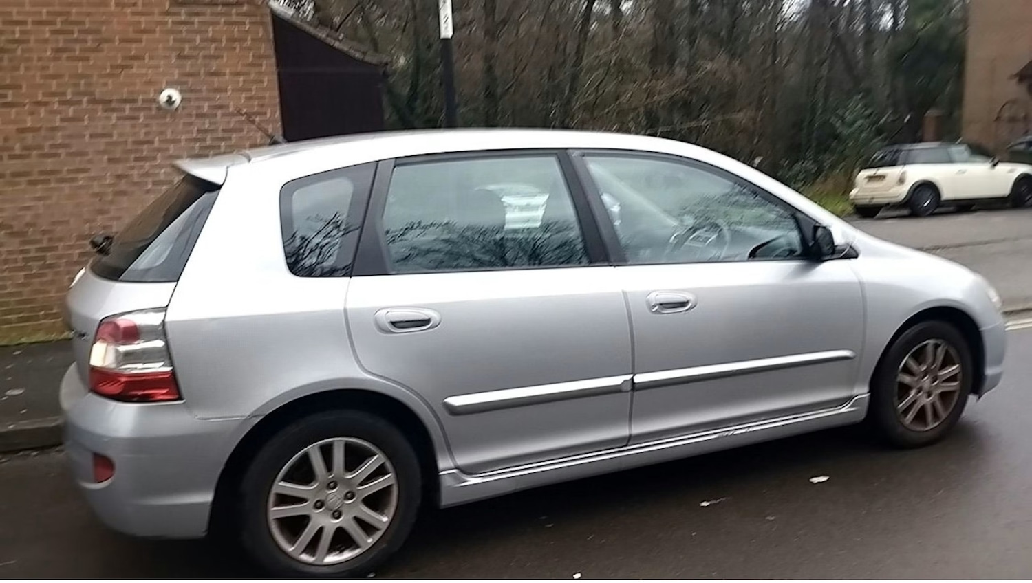 Used Honda Civic 2004 for sale - 77508014: Photo 2