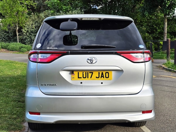 Used Toyota Estima 2017 for sale - 74557059: Photo 10