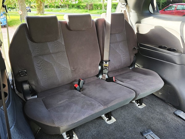 Used Toyota Estima 2017 for sale - 74557059: Photo 19