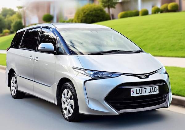 Used Toyota Estima 2017 for sale - 74557059: Photo 1