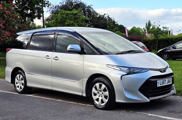 Used Toyota Estima 2017 for sale - 74557059: Photo 25