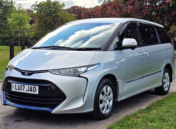 Used Toyota Estima 2017 for sale - 74557059: Photo 26
