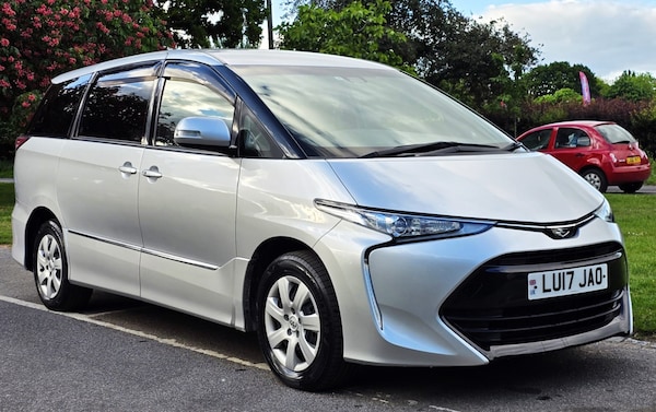Used Toyota Estima 2017 for sale - 74557059: Photo 27