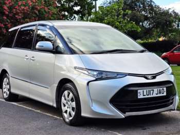 Used Toyota Estima 2017 for sale - 74557059: Photo