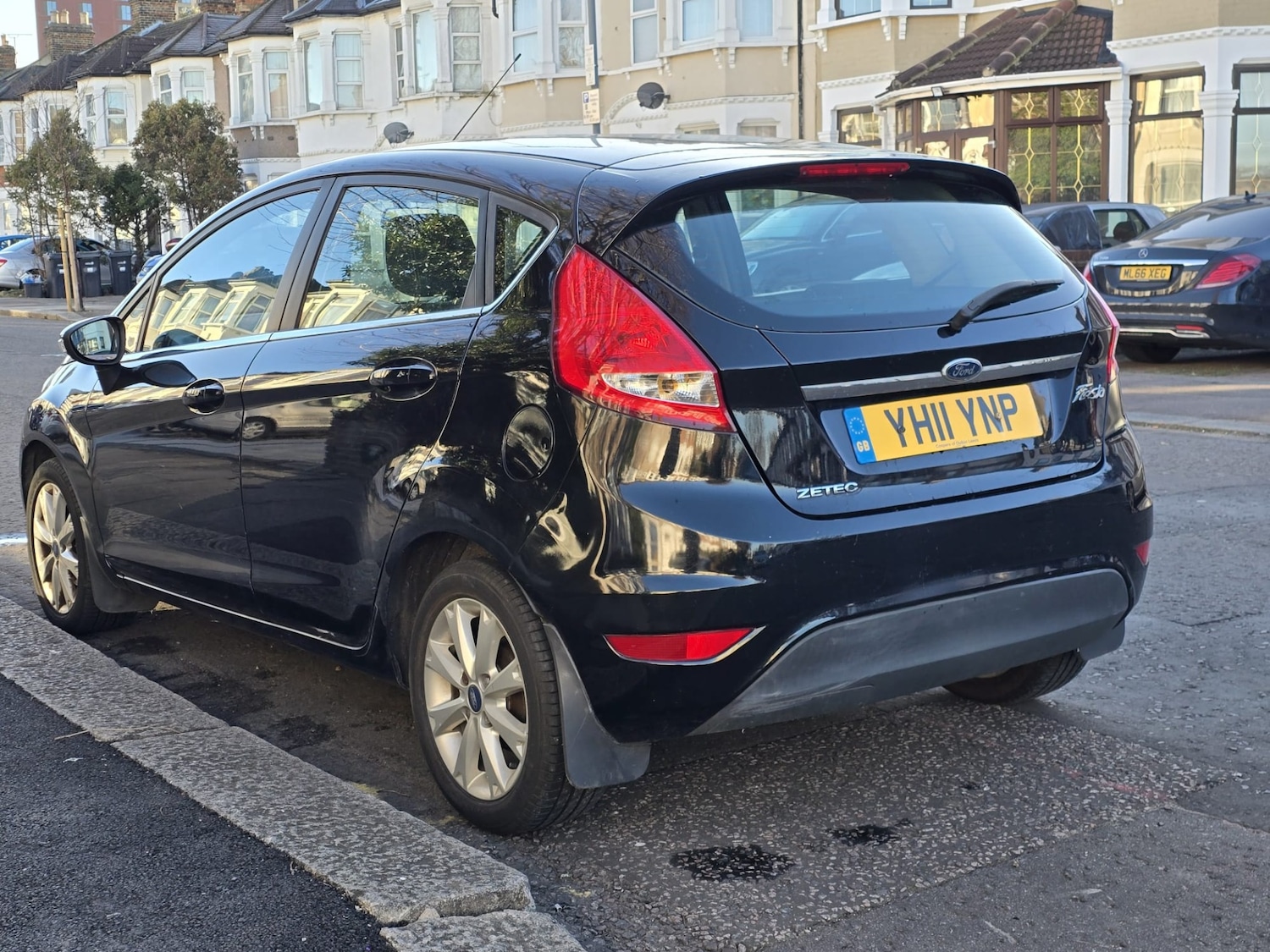 Used Ford Fiesta 2011 for sale - 77100684: Photo 12