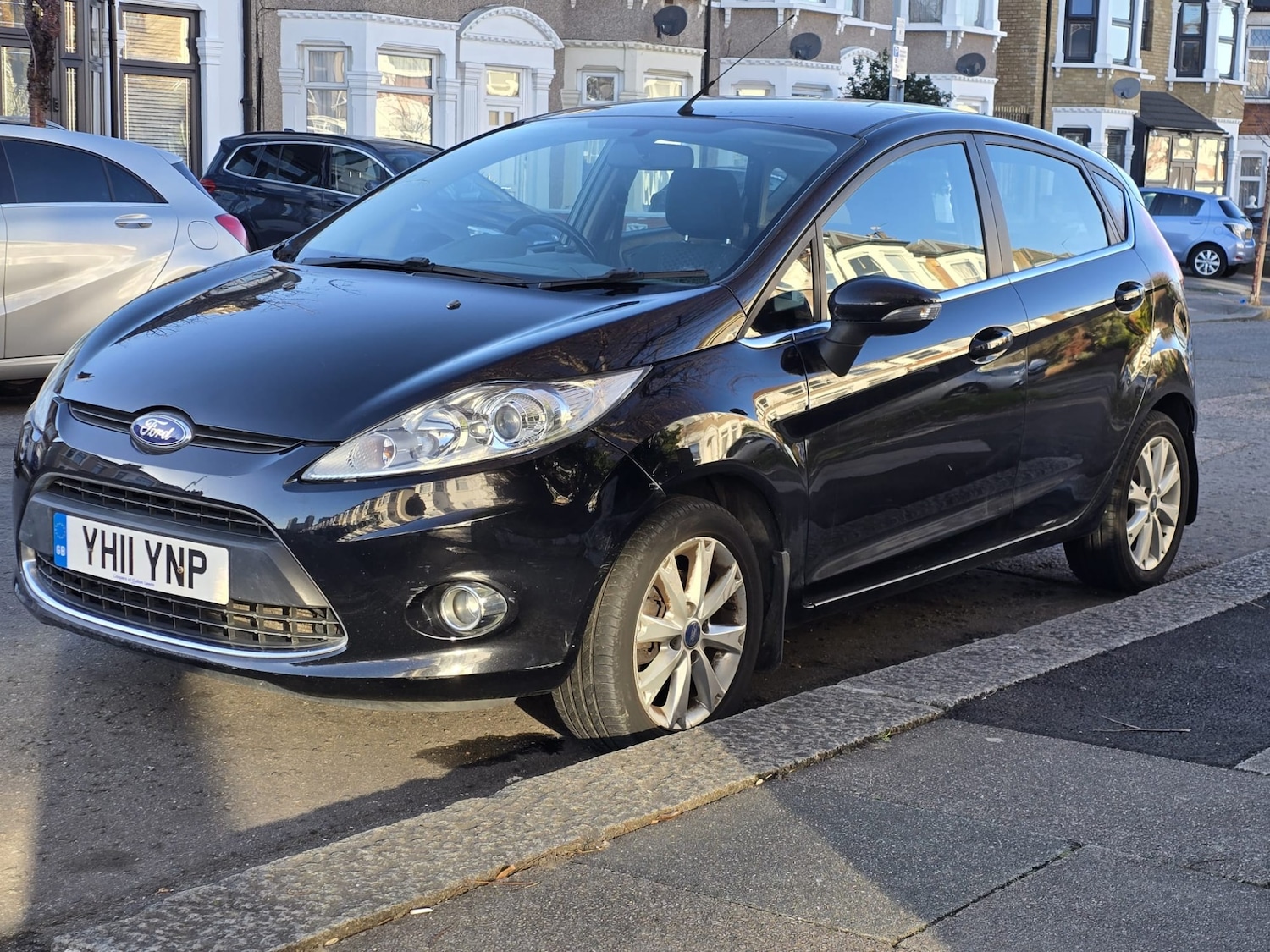 Used Ford Fiesta 2011 for sale - 77100684: Photo 6