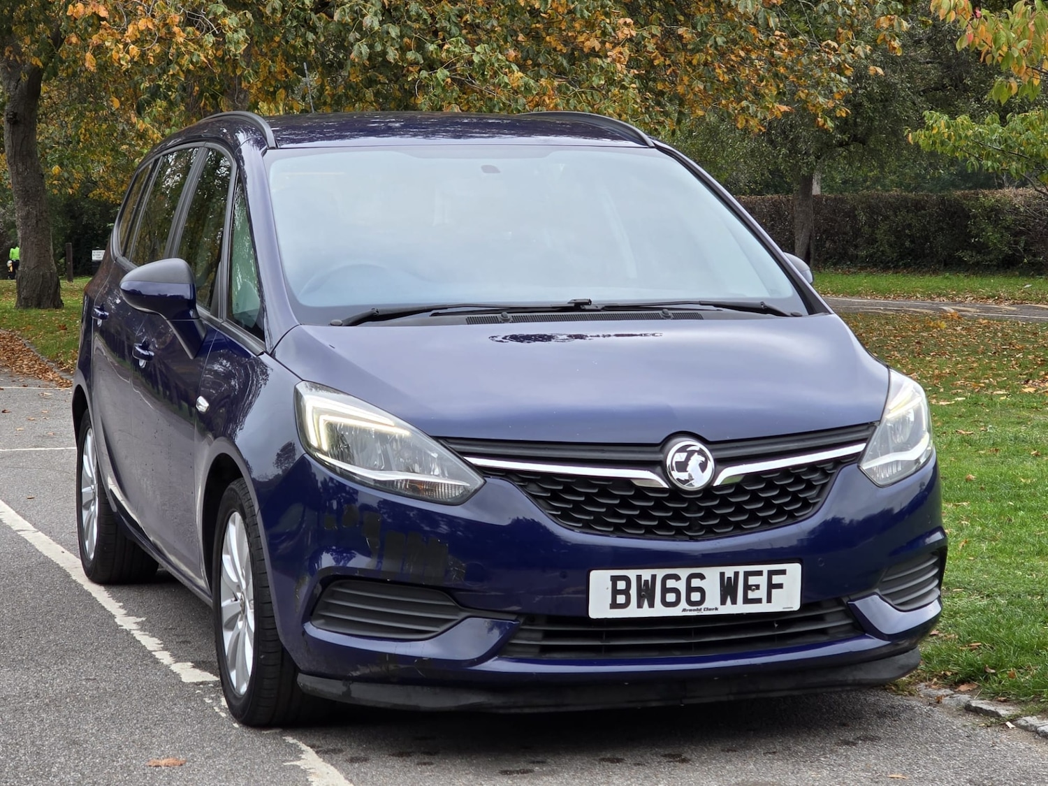 Used Vauxhall Zafira 2017 for sale - 76221616: Photo 1