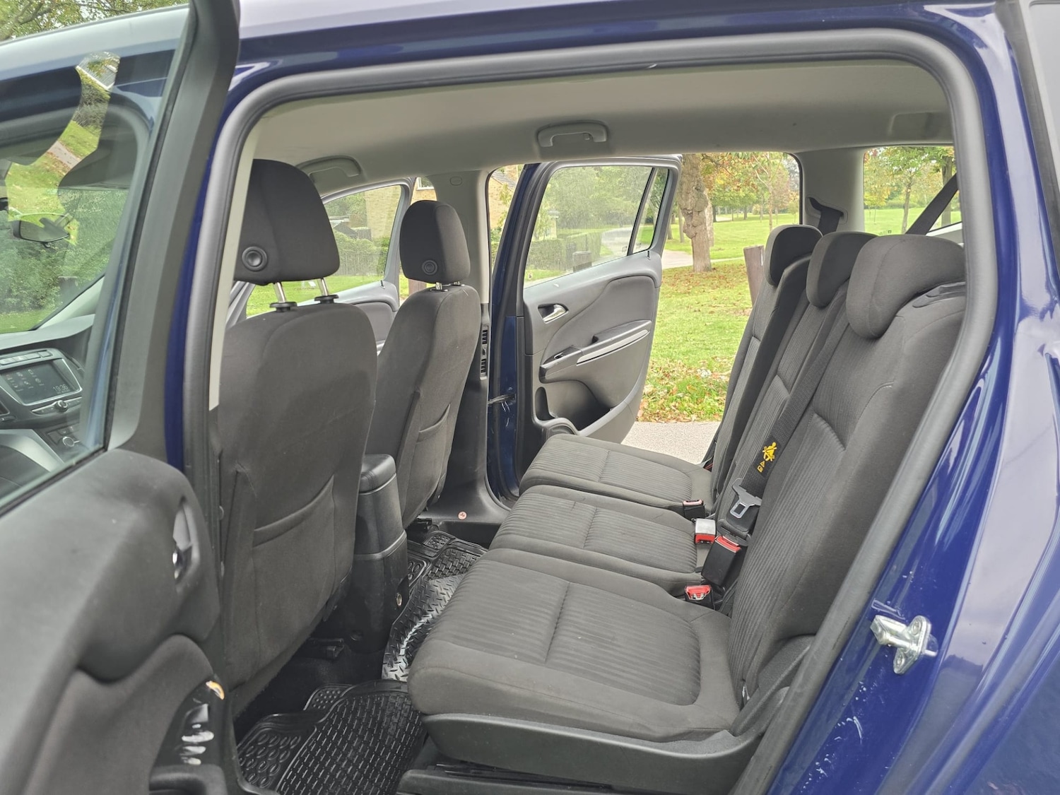 Used Vauxhall Zafira 2017 for sale - 76221616: Photo 28