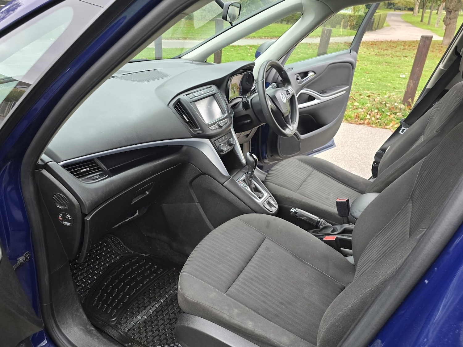 Used Vauxhall Zafira 2017 for sale - 76221616: Photo 29