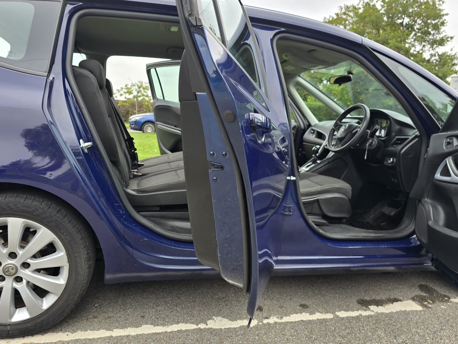 Used Vauxhall Zafira 2017 for sale - 76221616: Photo 36