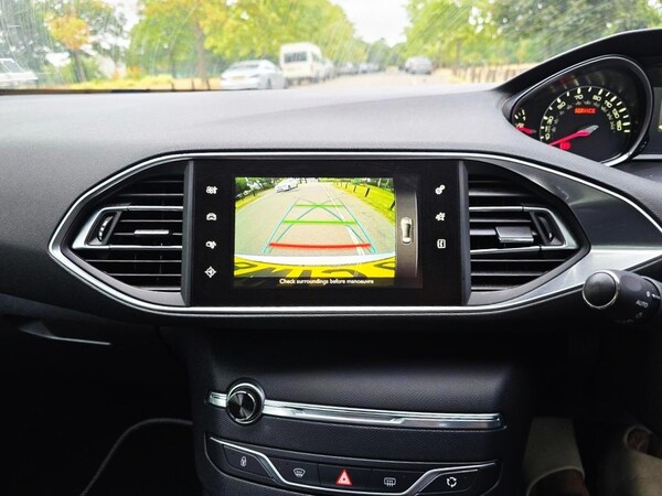 Used Peugeot 308 2015 for sale - 71957405: Photo 14