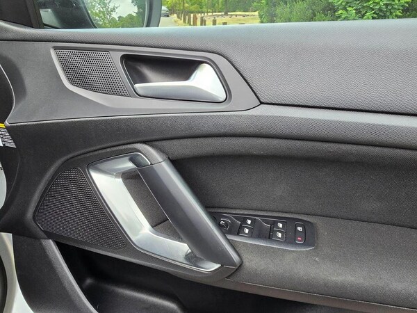 Used Peugeot 308 2015 for sale - 71957405: Photo 23