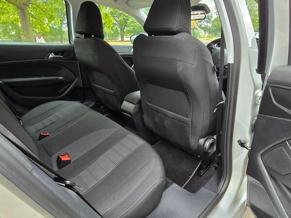 Used Peugeot 308 2015 for sale - 71957405: Photo 31