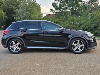 Used Mercedes-Benz GLA 2015 for sale - 75535660: Photo