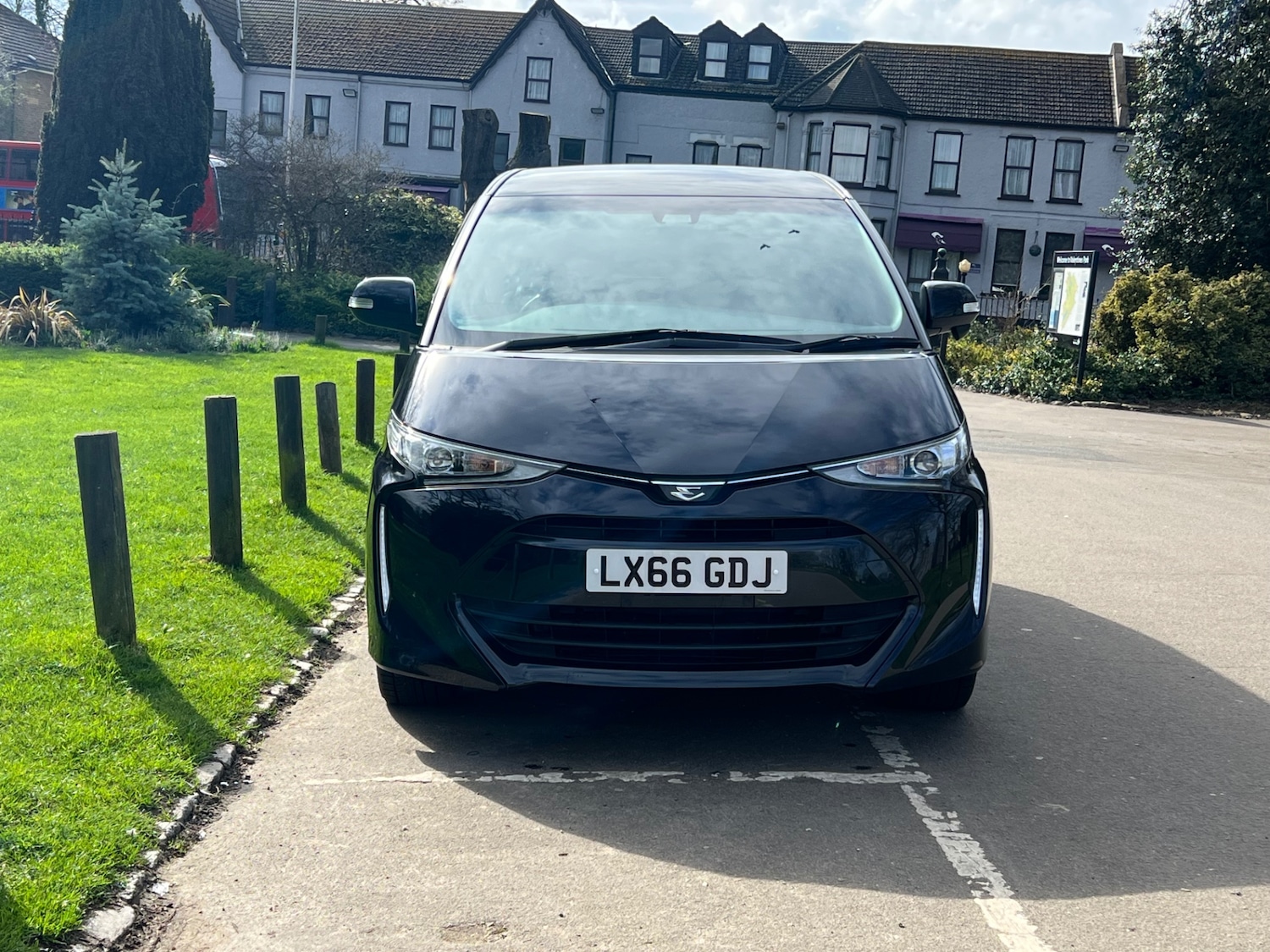 Used Toyota Estima 2017 for sale - 77822074: Photo 11