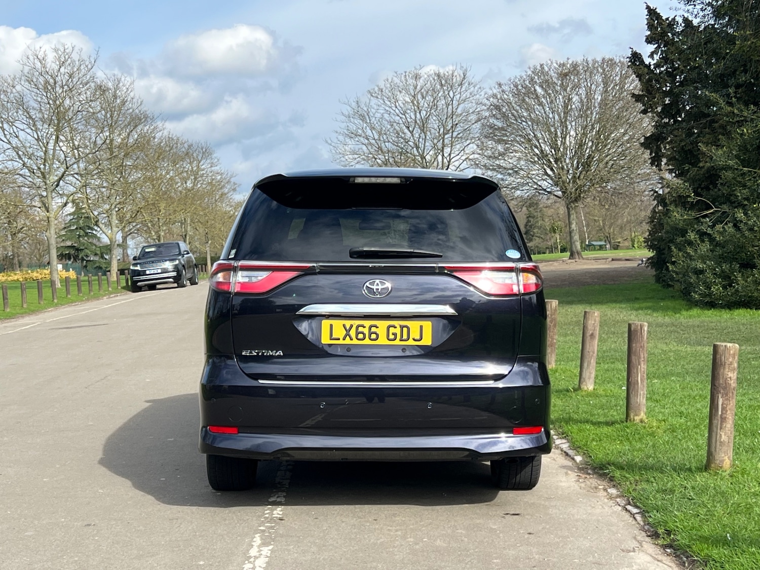 Used Toyota Estima 2017 for sale - 77822074: Photo 14