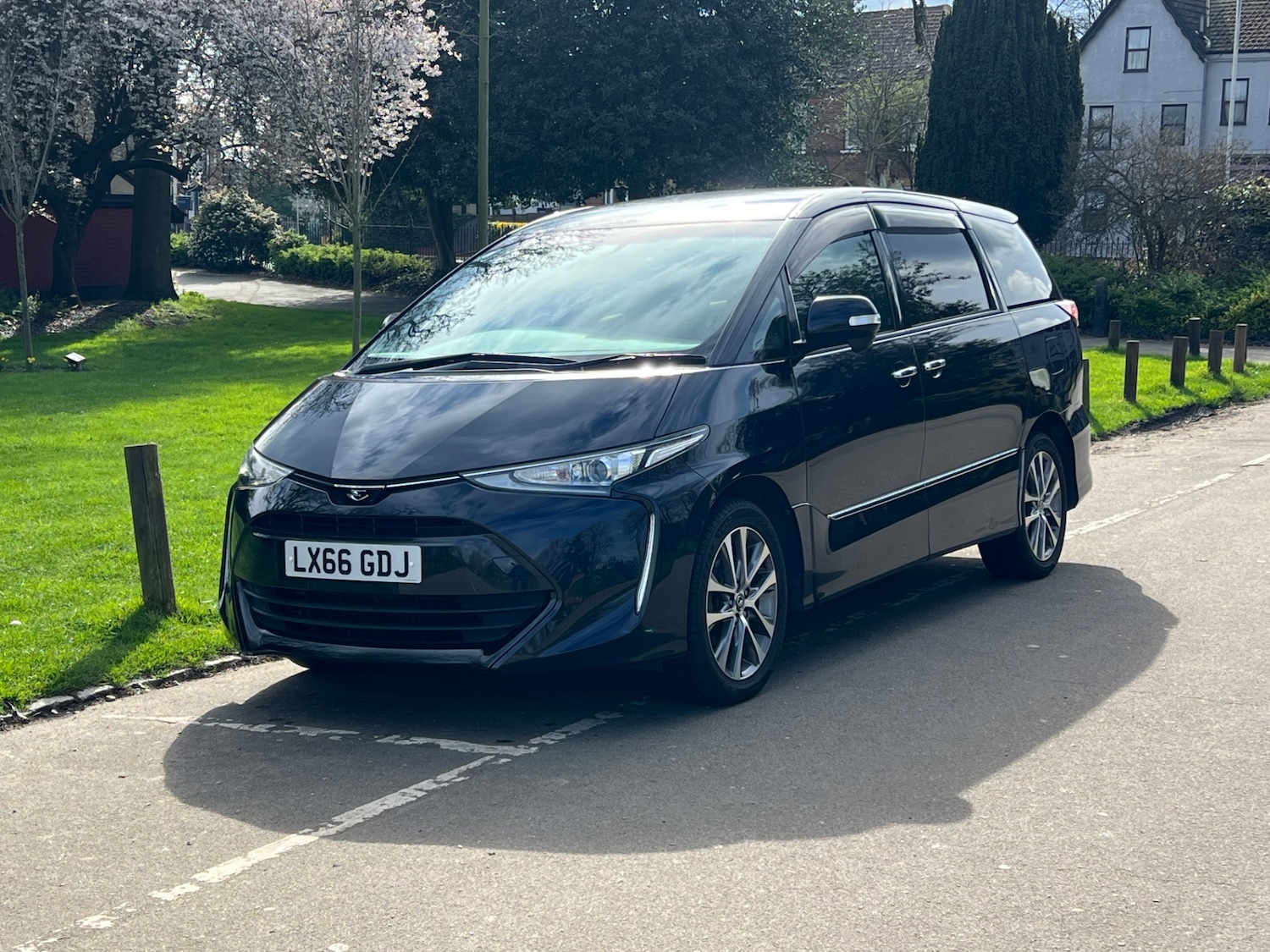 Used Toyota Estima 2017 for sale - 77822074: Photo 15