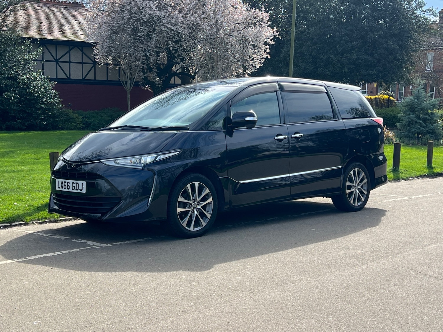 Used Toyota Estima 2017 for sale - 77822074: Photo 30