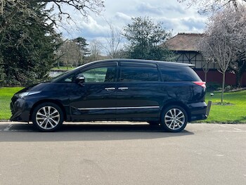 Used Toyota Estima 2017 for sale - 77822074: Photo